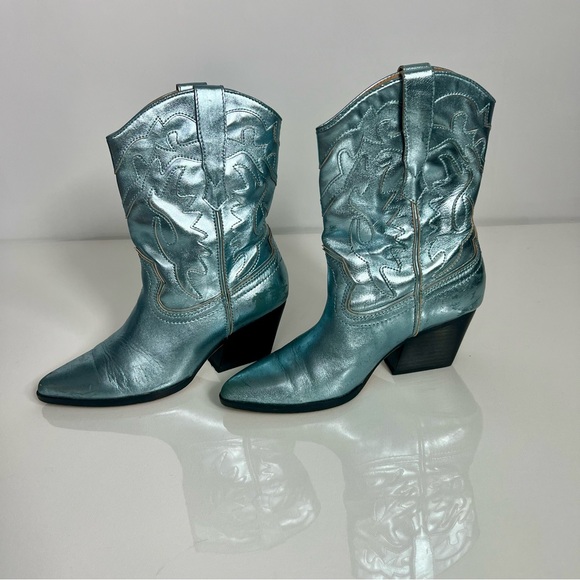 Dolce Vita Landen Metallic Blue Ankle Booties - Picture 3 of 8